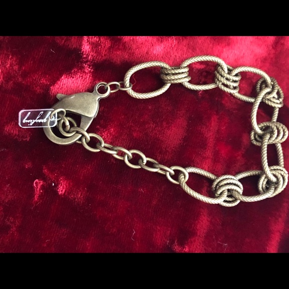 Grayling Bracelet - Picture 11 of 13